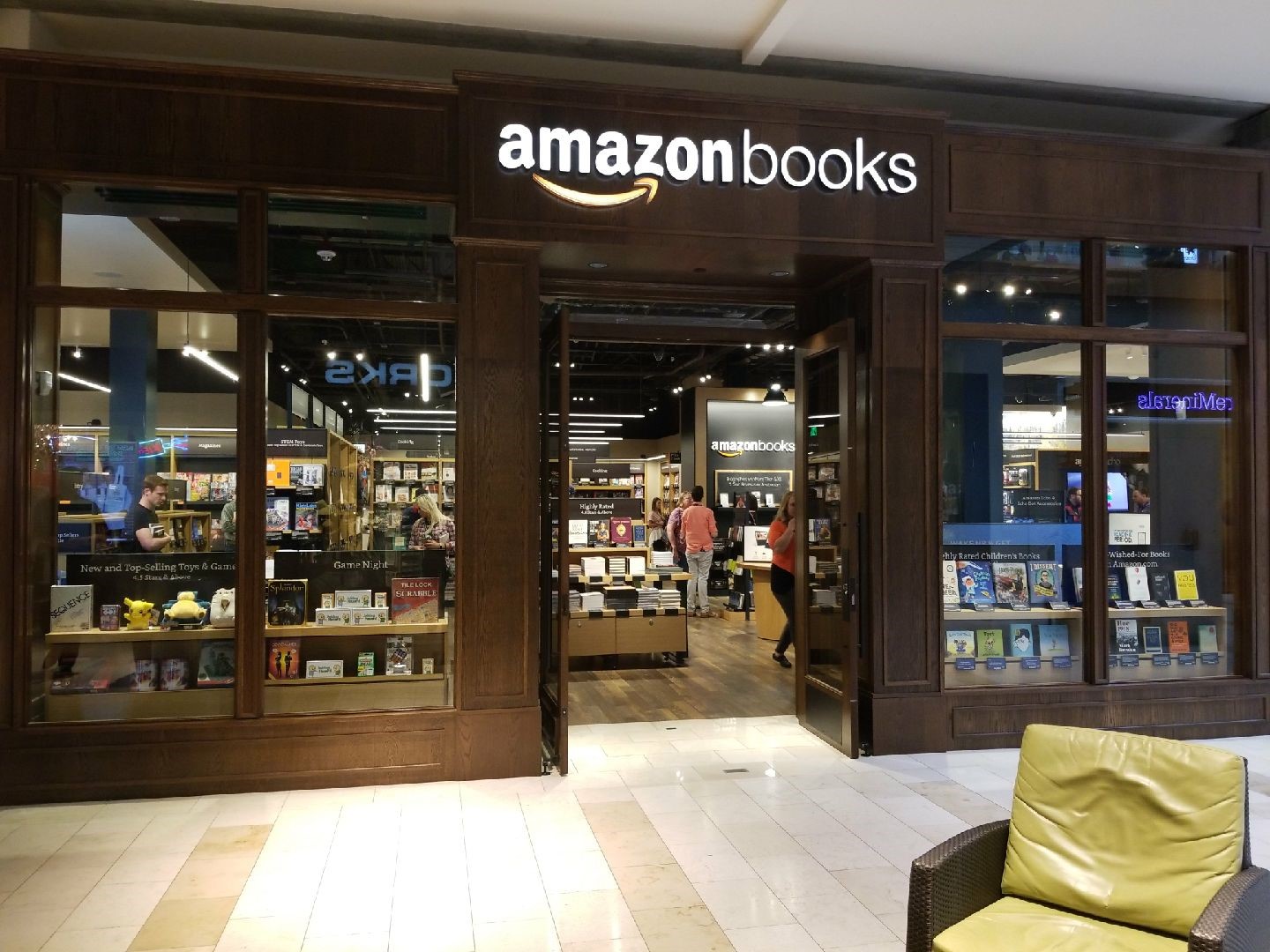 Amazon Announces Closure of Retail Locations, Amazon Books at Bellevue Square to Close