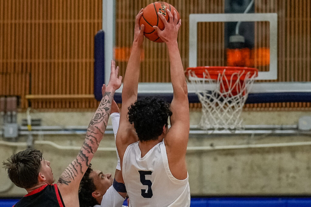 Men’s Basketball Falls Short In Second Half In NWAC Title Game