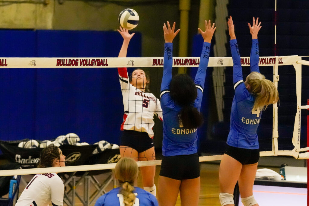 BC Volleyball’s Bilby Signs DI Letter of Intent